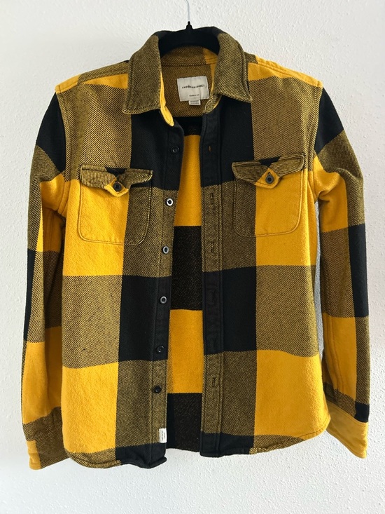 American Eagle Outfitters Other - American Eagle Outfitters Yellow and Black Plaid Shirt Jacket